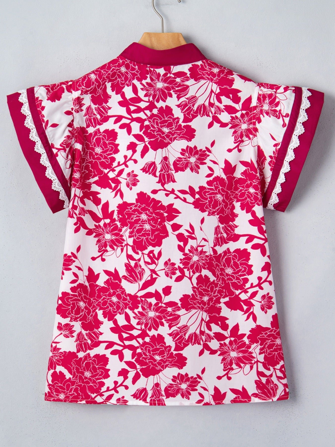 Floral Print Color Block Trim Lace Detail V Neck Flutter Sleeve Blouse