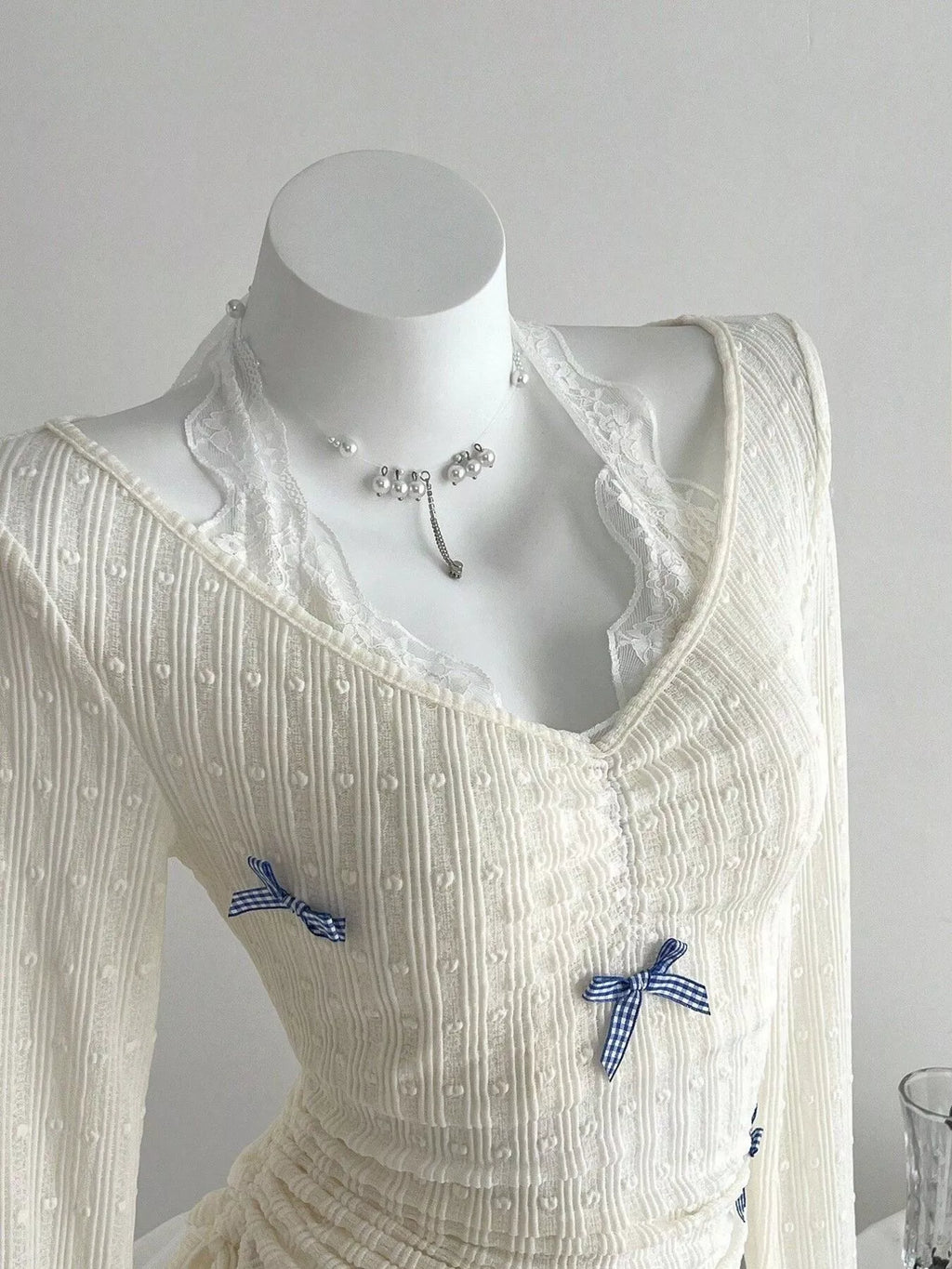 Bow Lace Detail V-Neck T-Shirt