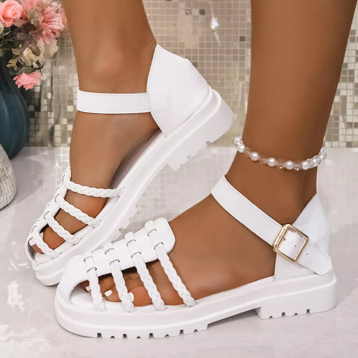 Round Toe Platform Sandals