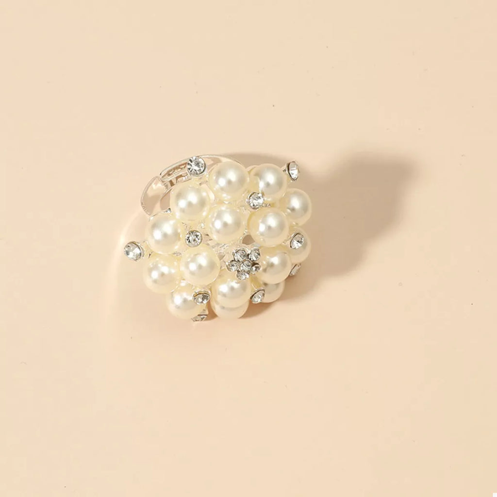 Pearl Cluster Ring