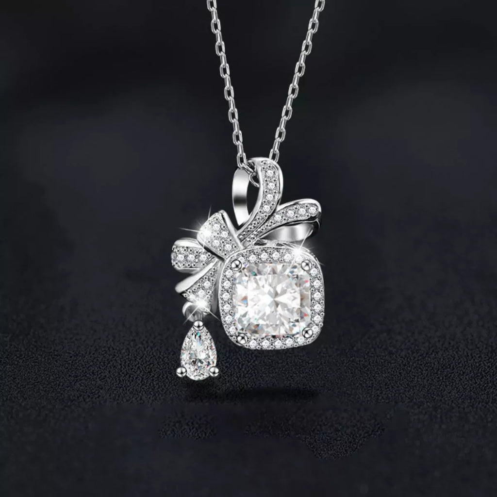 1.5 Carat Moissanite 925 Sterling Silver Bowknot Pendant Necklace