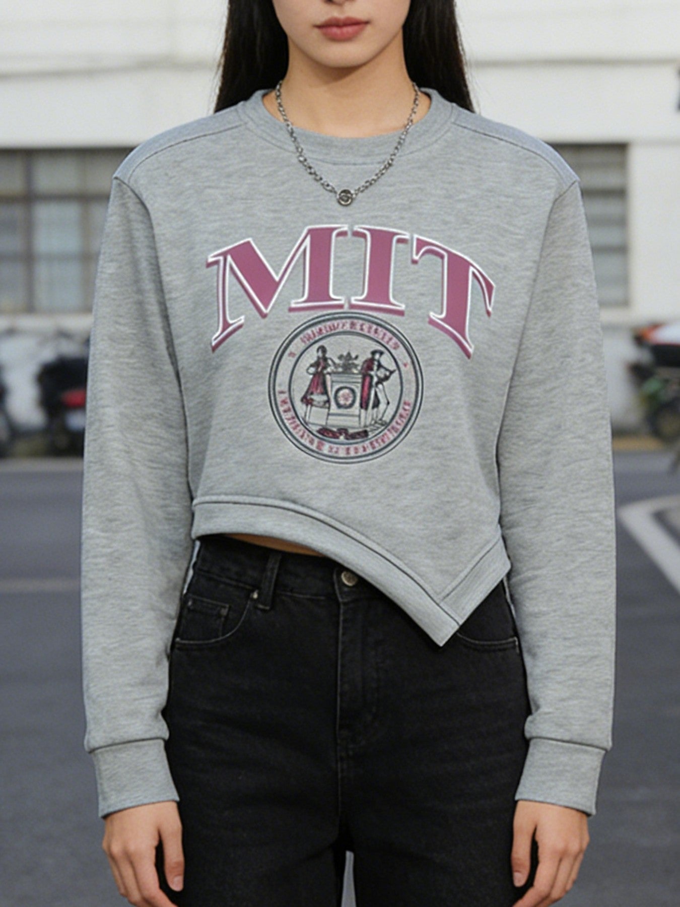 Graphic Round Neck Cropped Sweatshirt