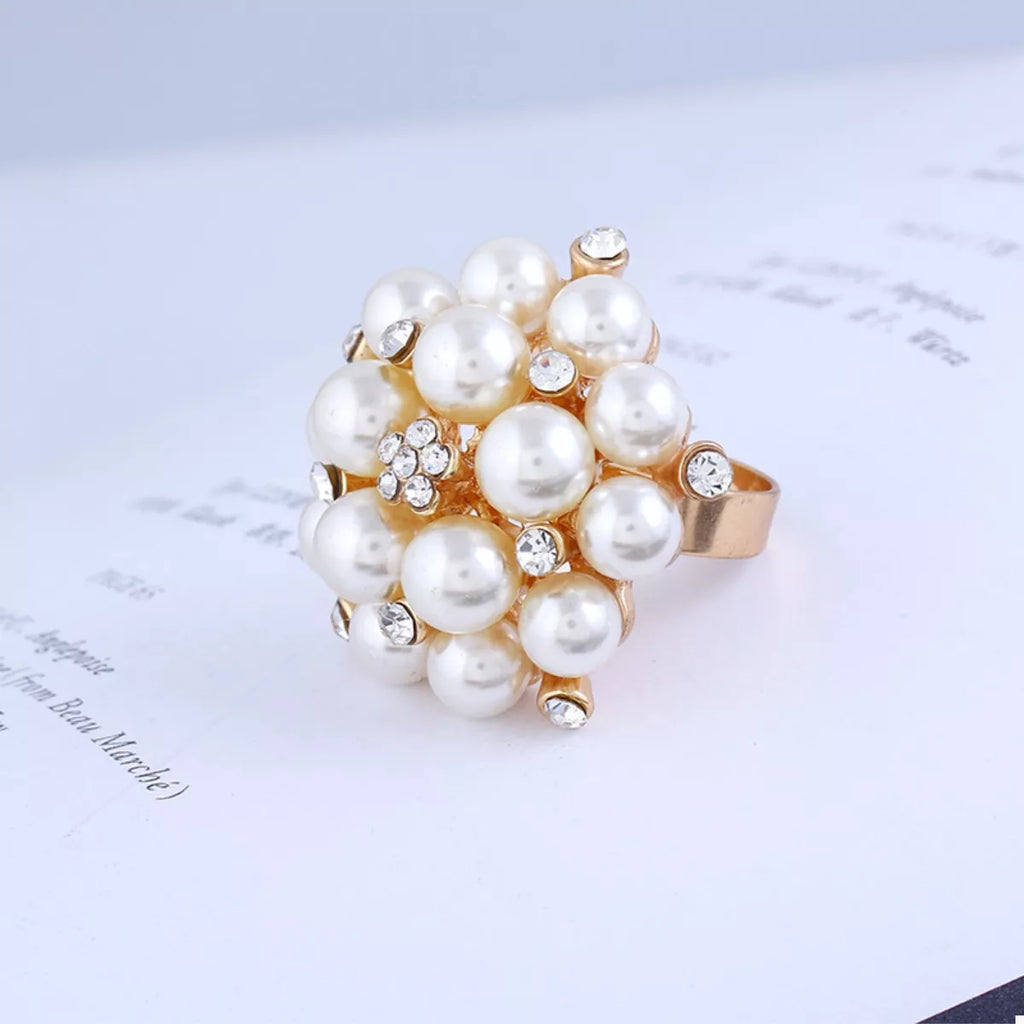 Pearl Cluster Ring
