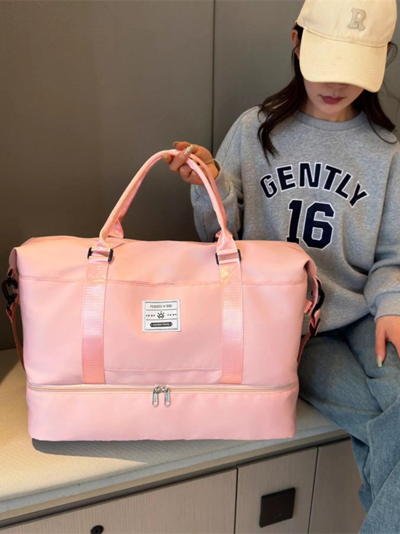 Lightweight Oxford Cloth Travel Bag