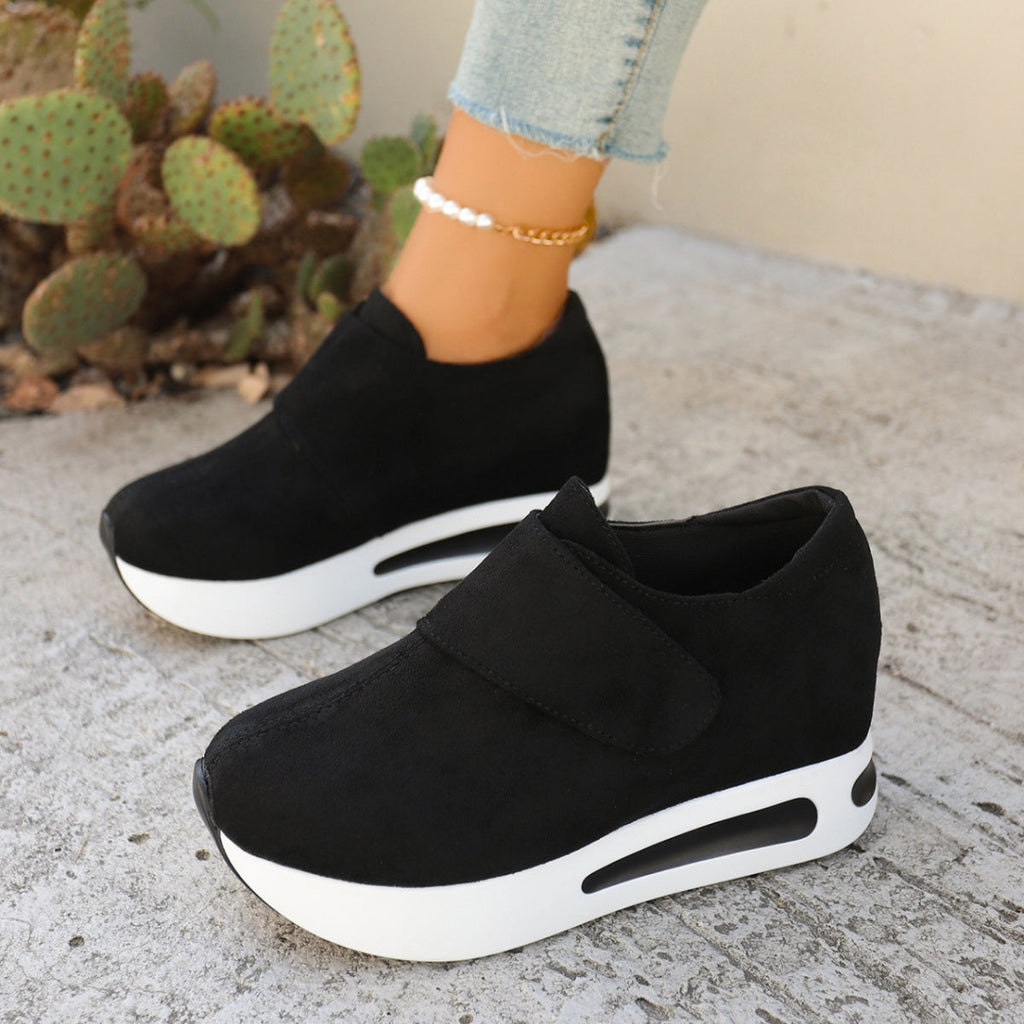 Round Toe Platform Sneakers