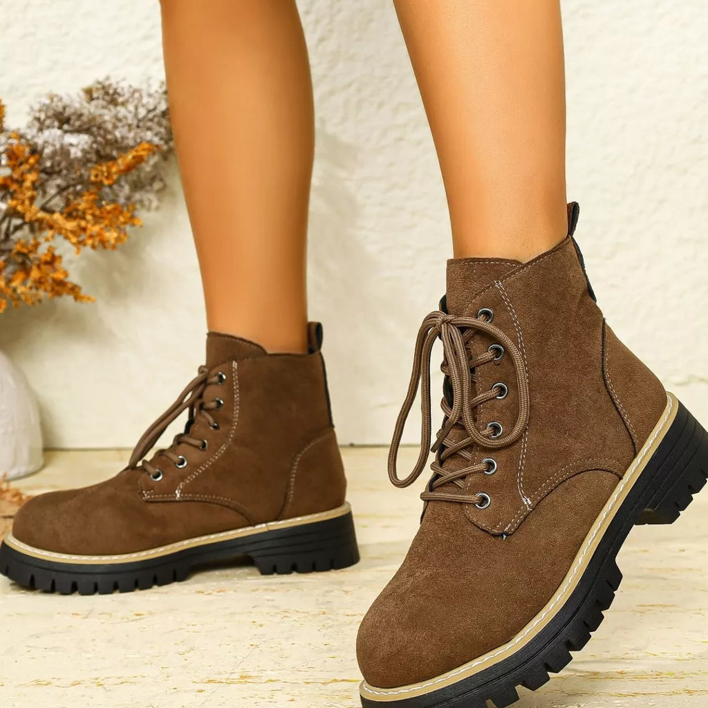 Round Toe Lace Up Boots
