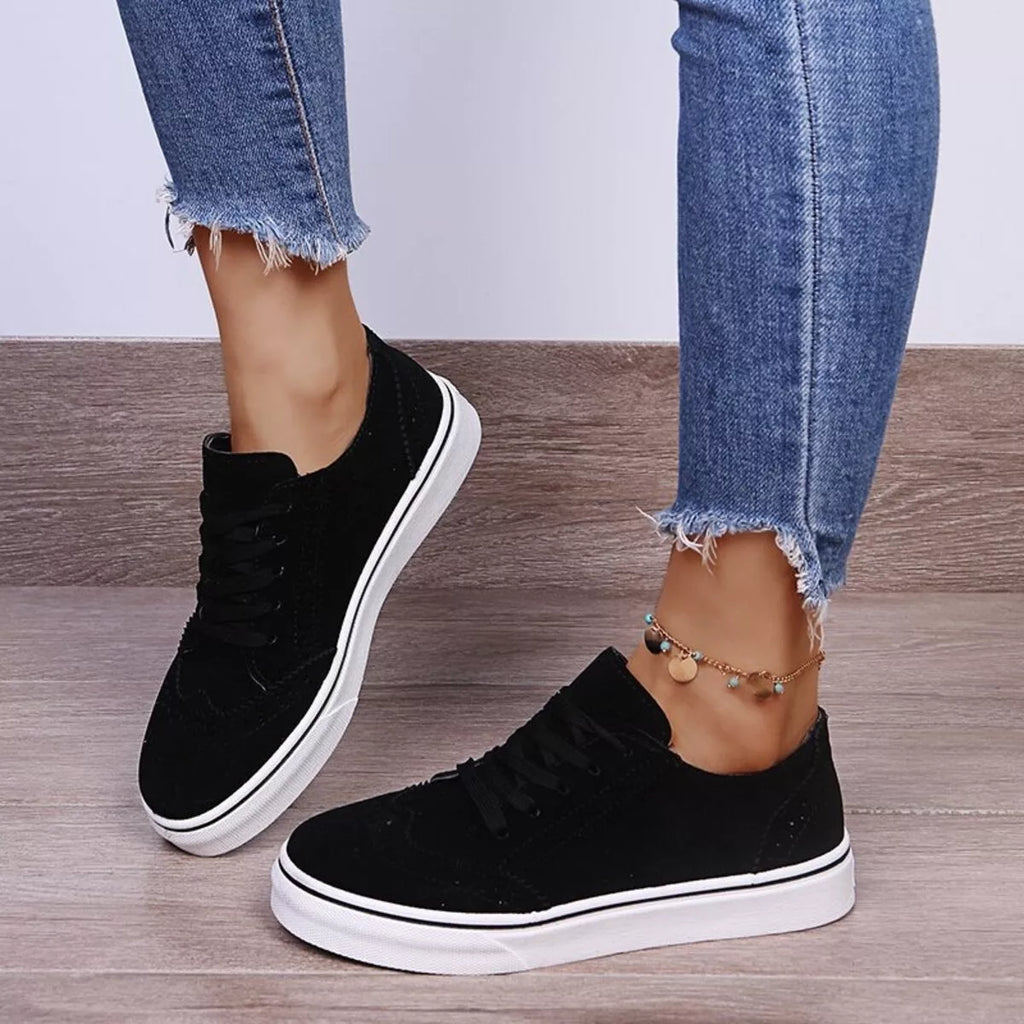 Lace Up Round Toe Sneakers