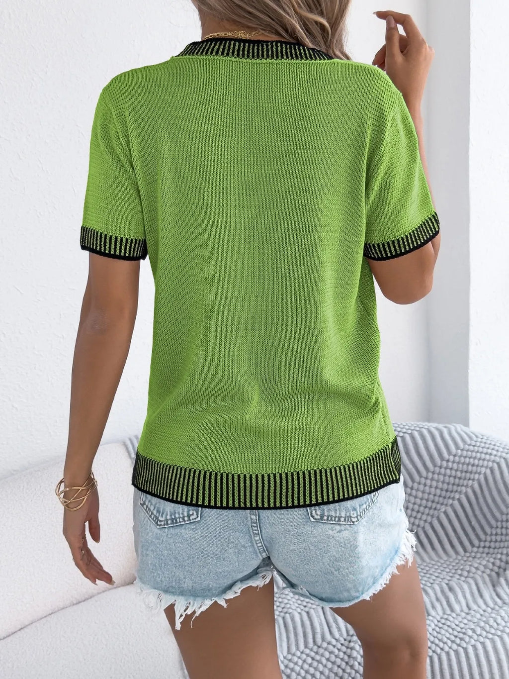Round Neck Short Sleeve Knit Top