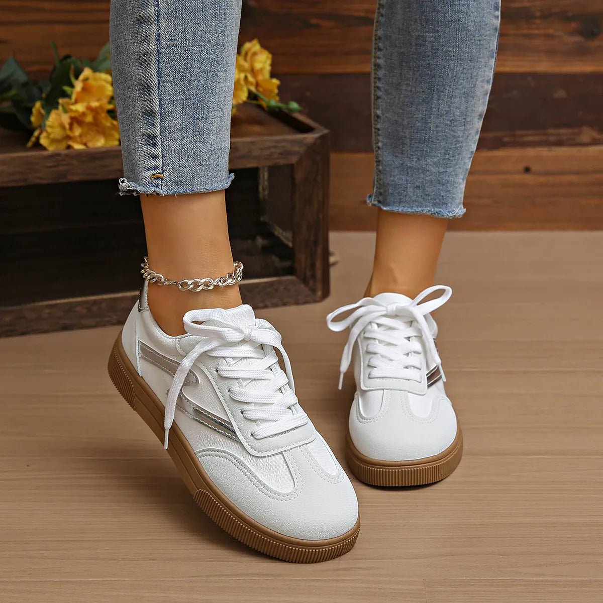 Round Toe Lace Up Sneakers