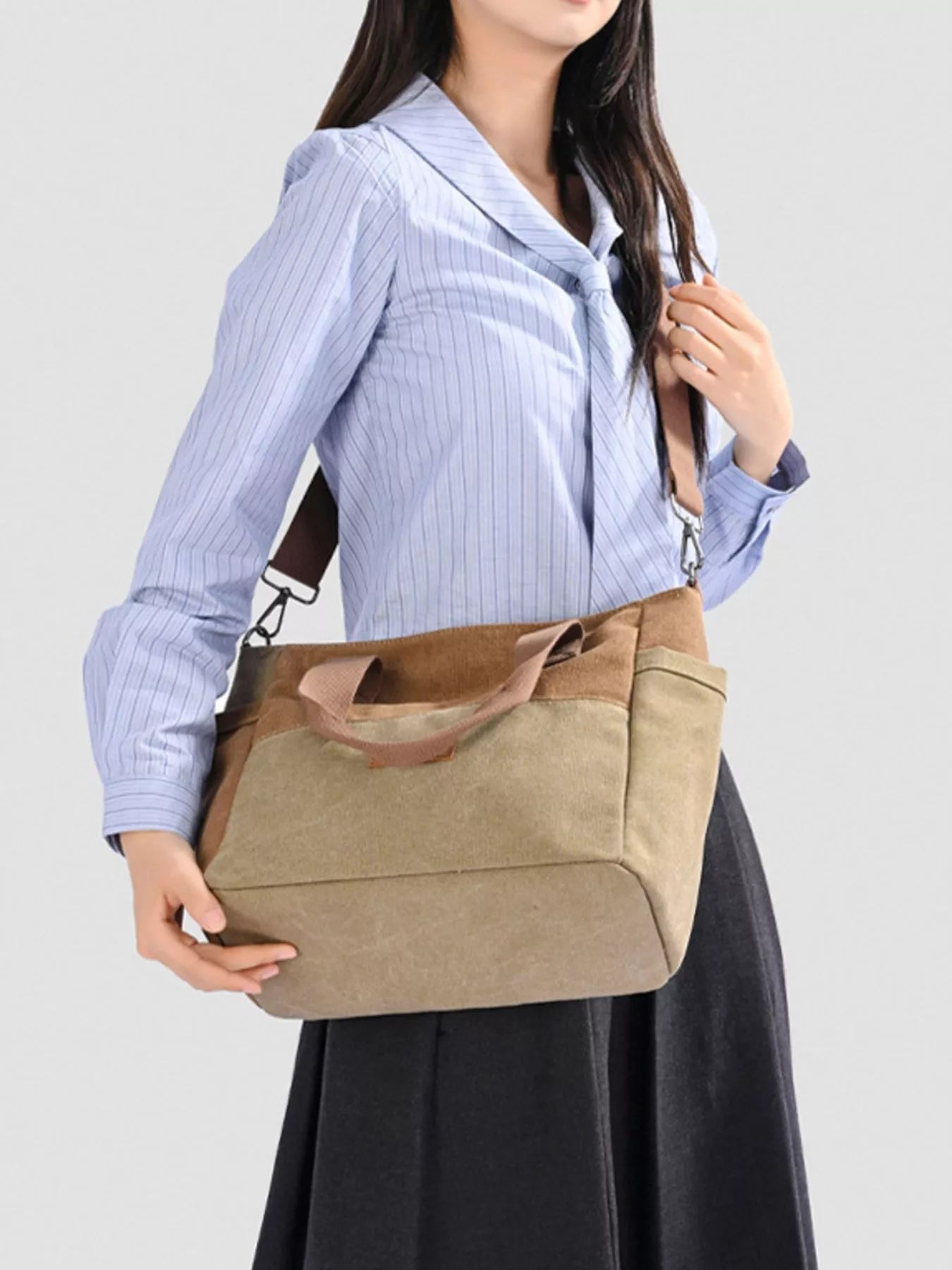 Multiple Pockets Travel Bag