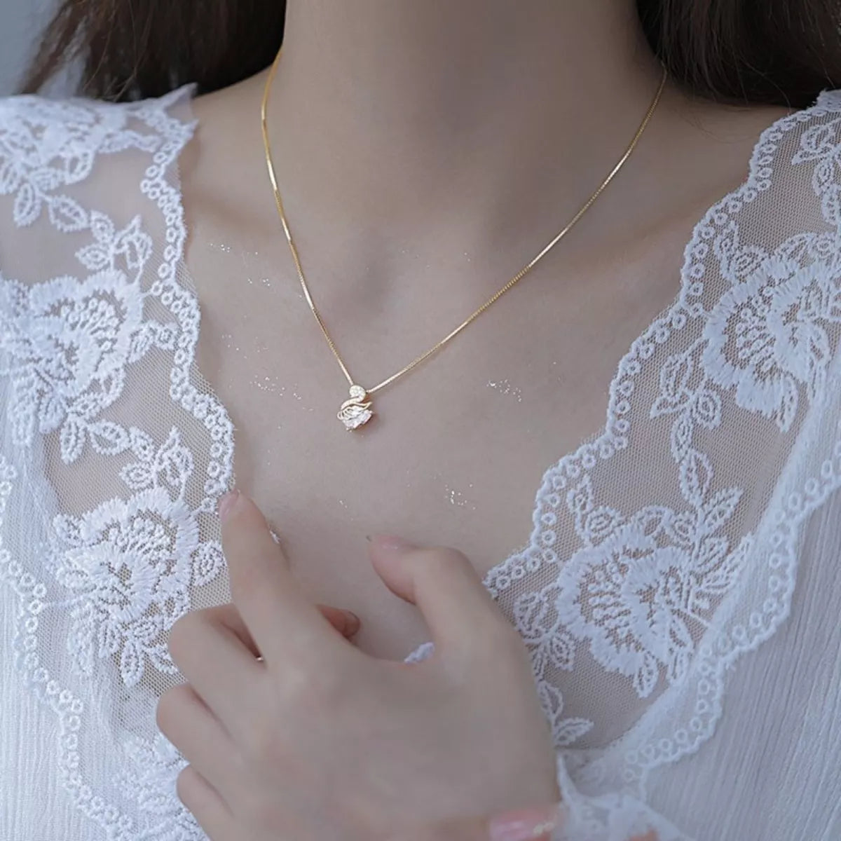 925 Sterling Silver Zircon Pendant Necklace