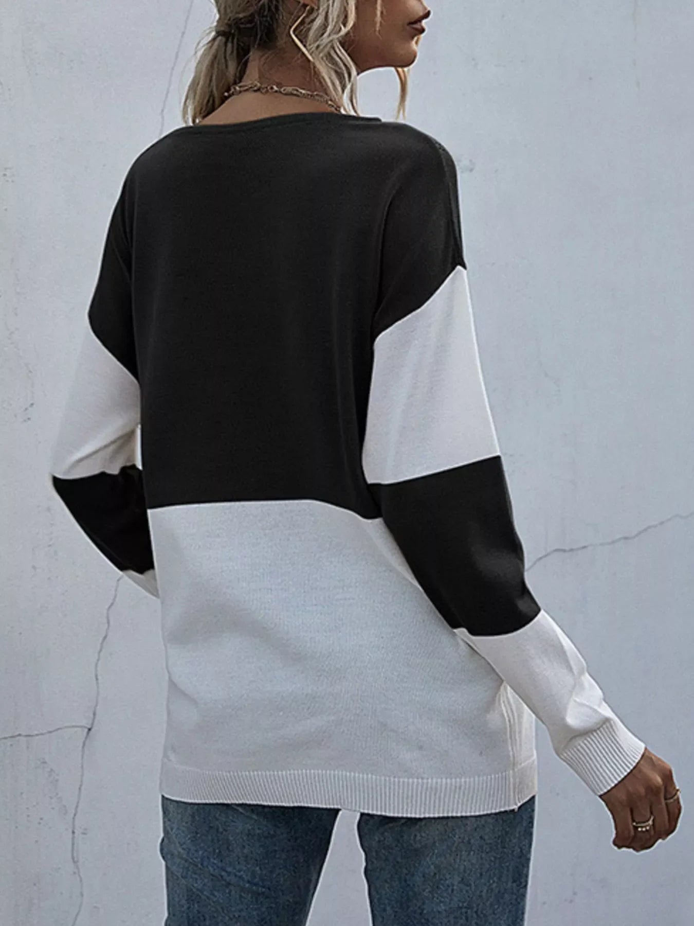 Color Block Round Neck Sweater