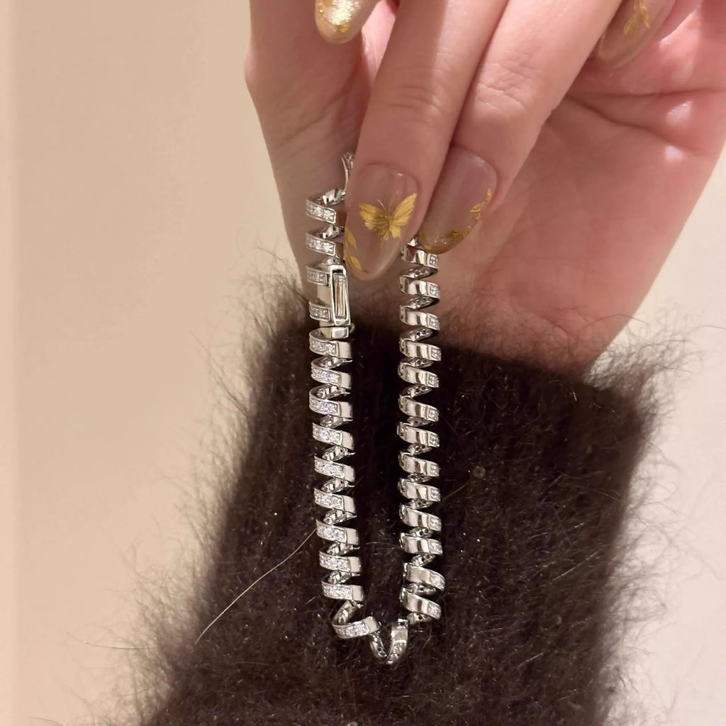 Alloy Zircon Silver-Plated Coil Bracelet