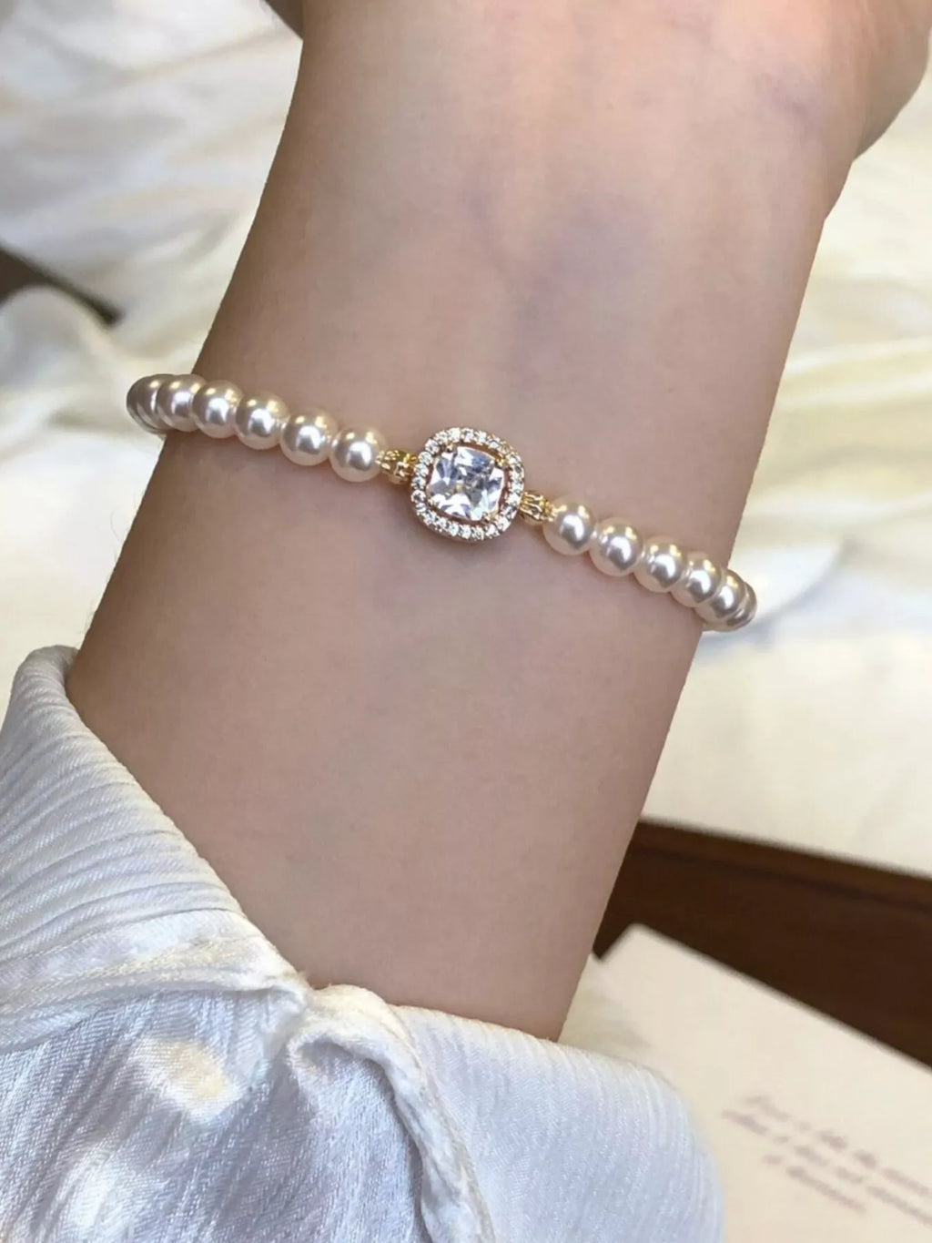 18K Gold-Plated Pearl Bracelet