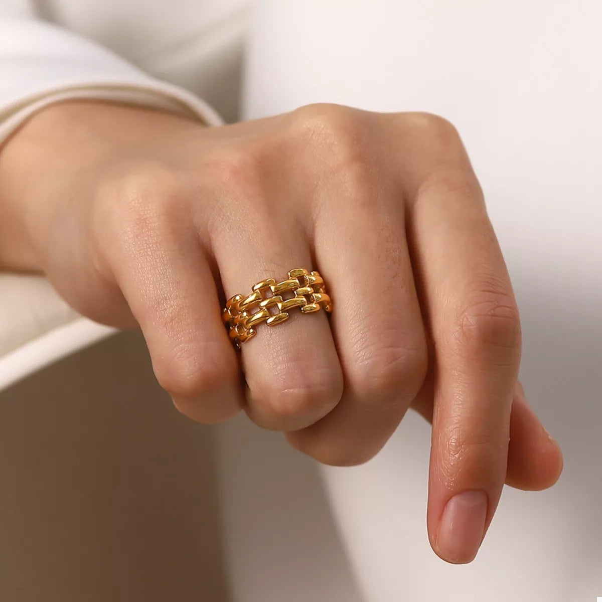 18K Gold-Plated Cutout Ring