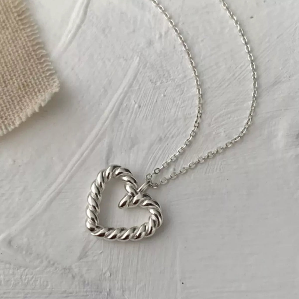 925 Sterling Silver Heart Necklace