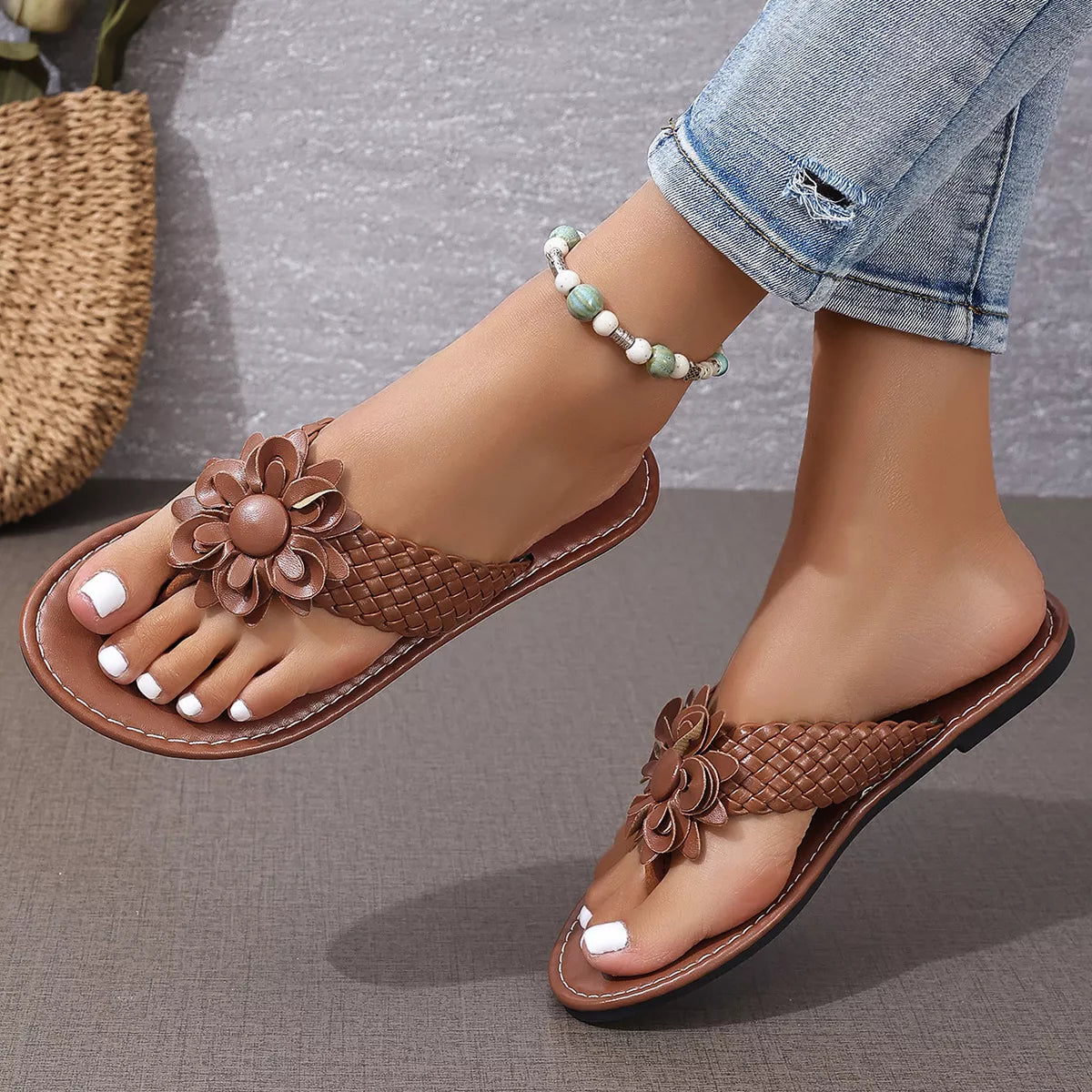 Flower Toe Post Sandals