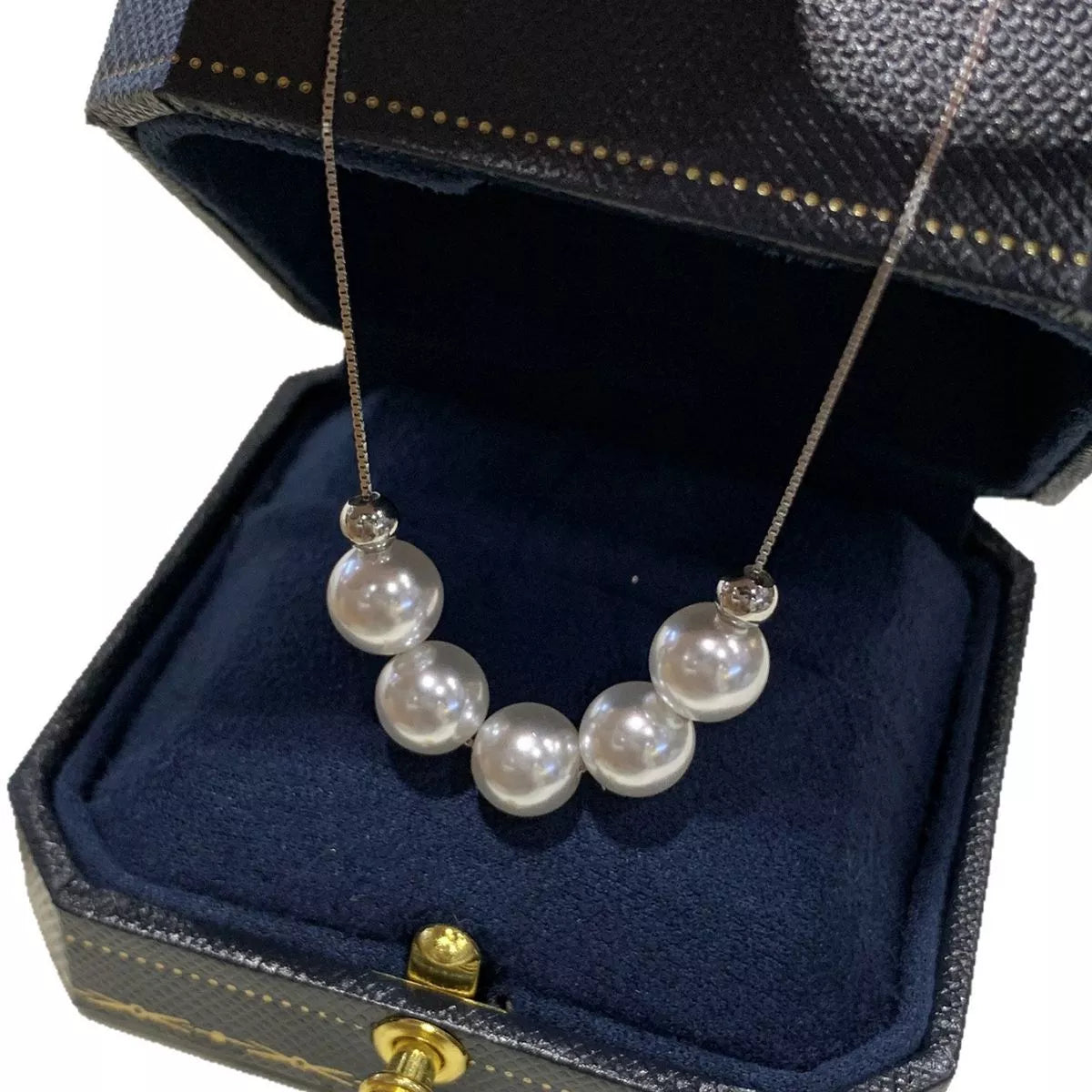 Adjustable Pearl Necklace