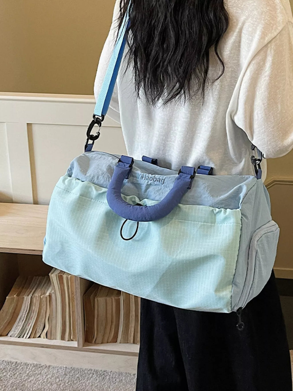 Lightweight Drawstring Travel Bag