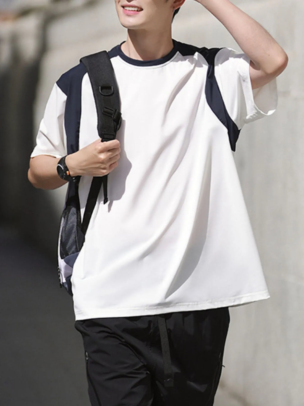 Men's Contrast Round Neck Short Sleeve T-Shirt