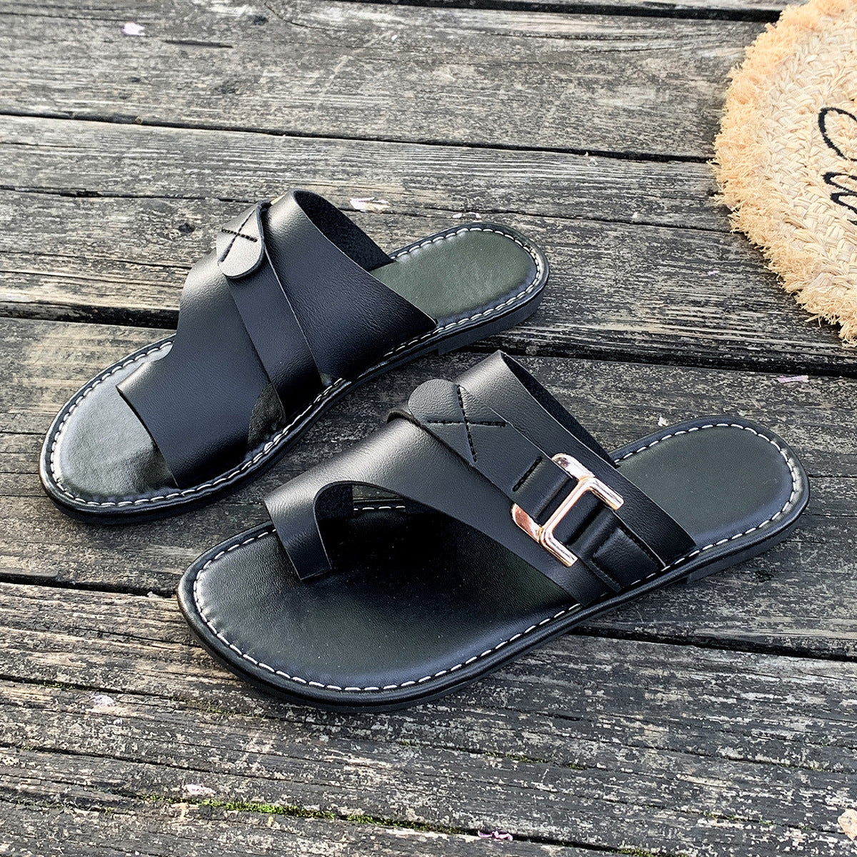 Toe Loop Buckle Decor Sandals
