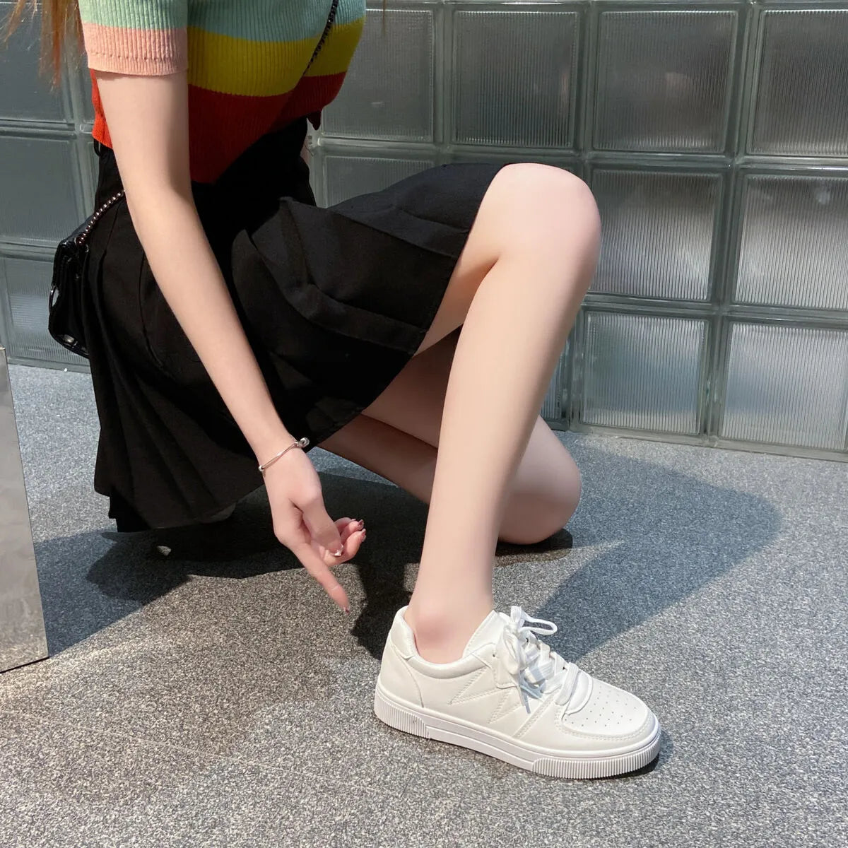 Low-Top Lace-Up Breathable Sneakers