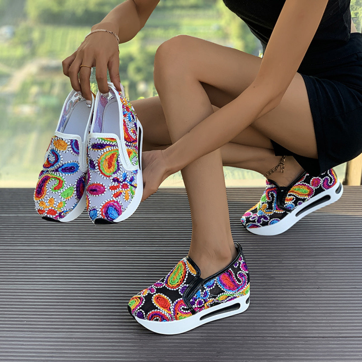 Printed Platform Round Toe Sneakers