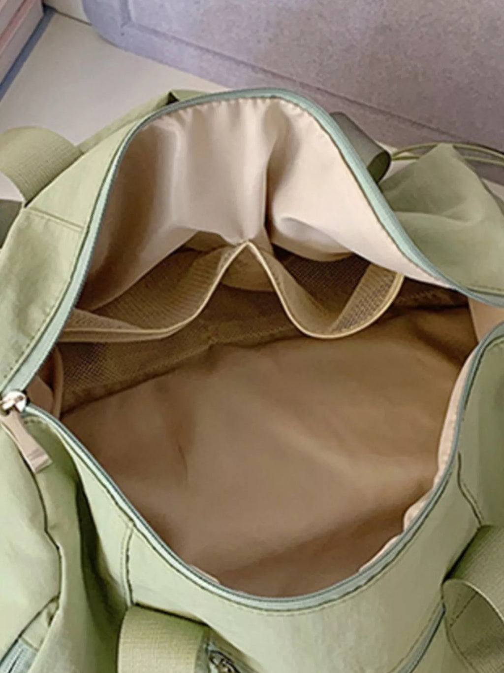 Duffel Bag with Mesh Pocket