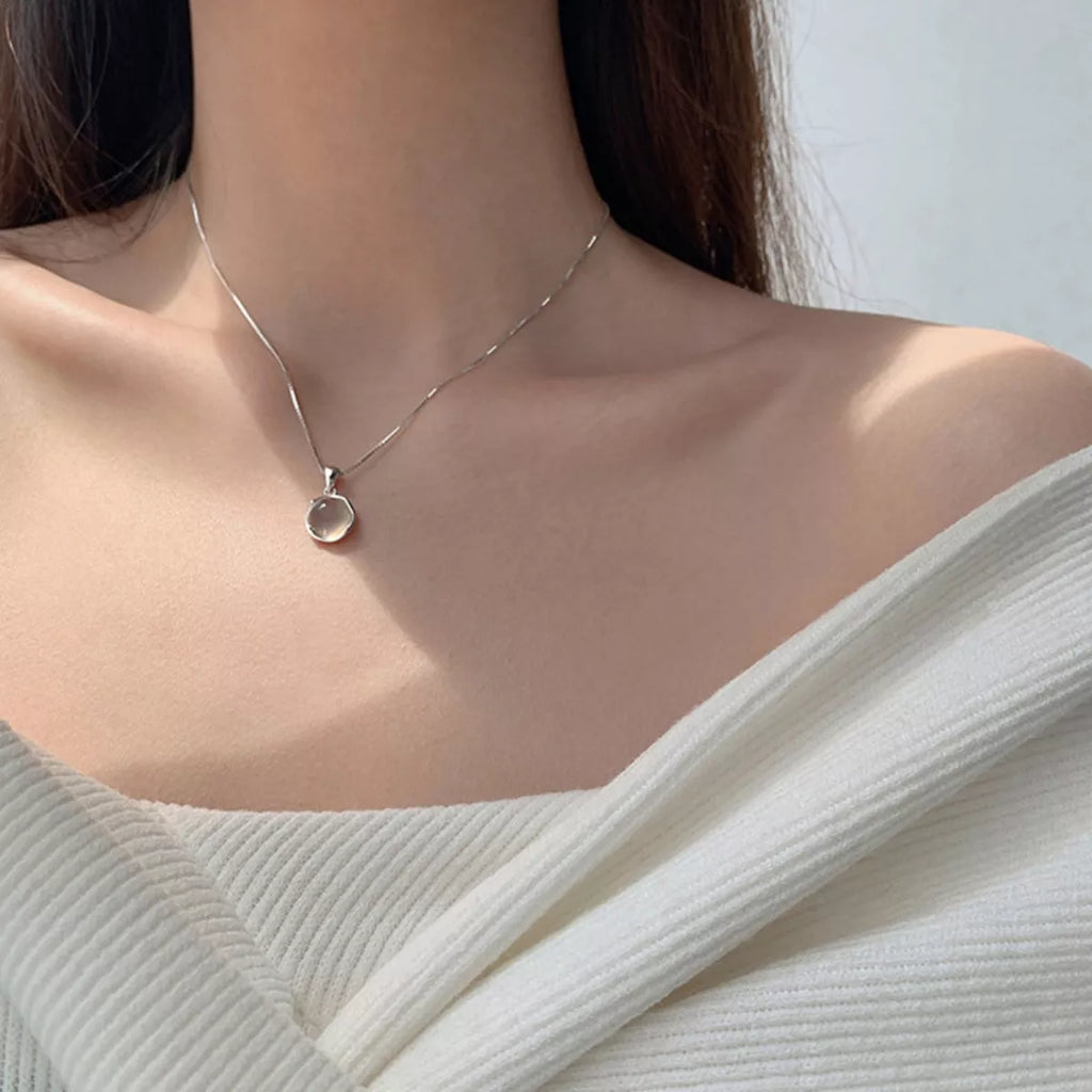 925 Sterling Silver Cat's Eye Stone Pendant Necklace