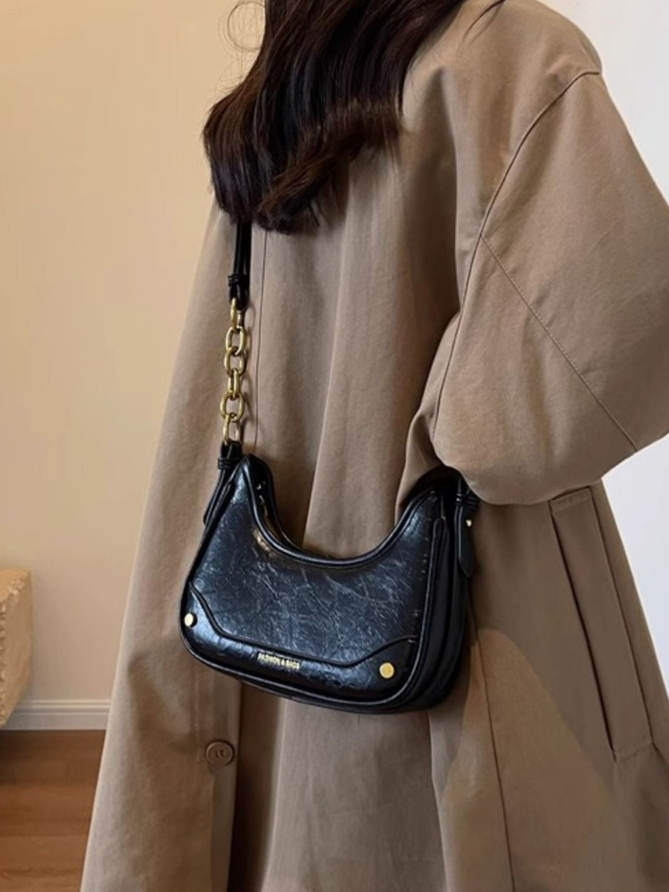 Chain Accent Shoulder Bag