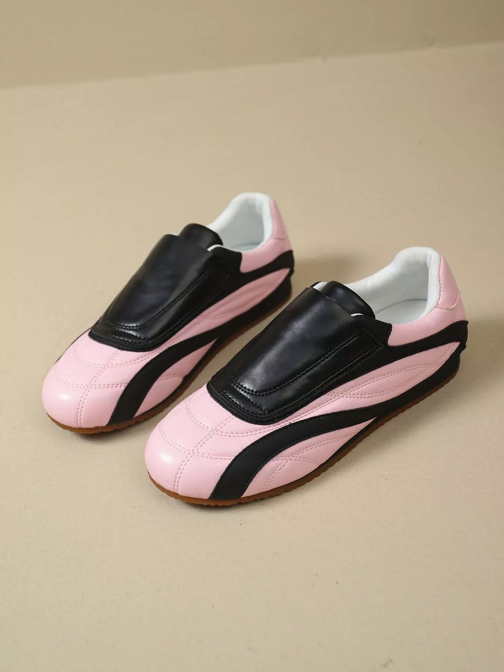 Contrast Round Toe Sneakers