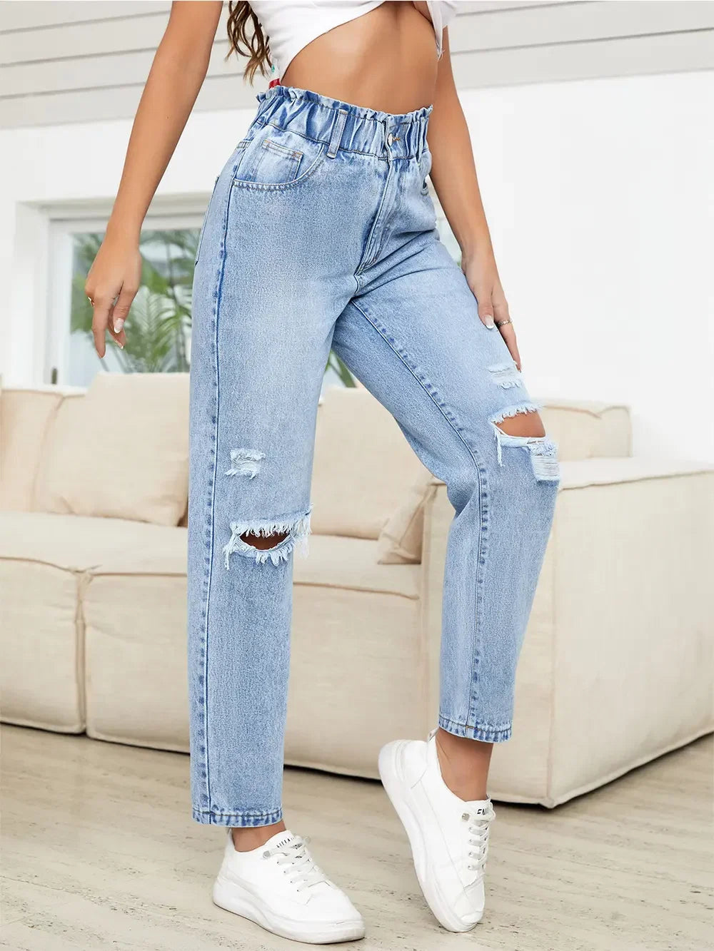 Distressed High Waist Jeans