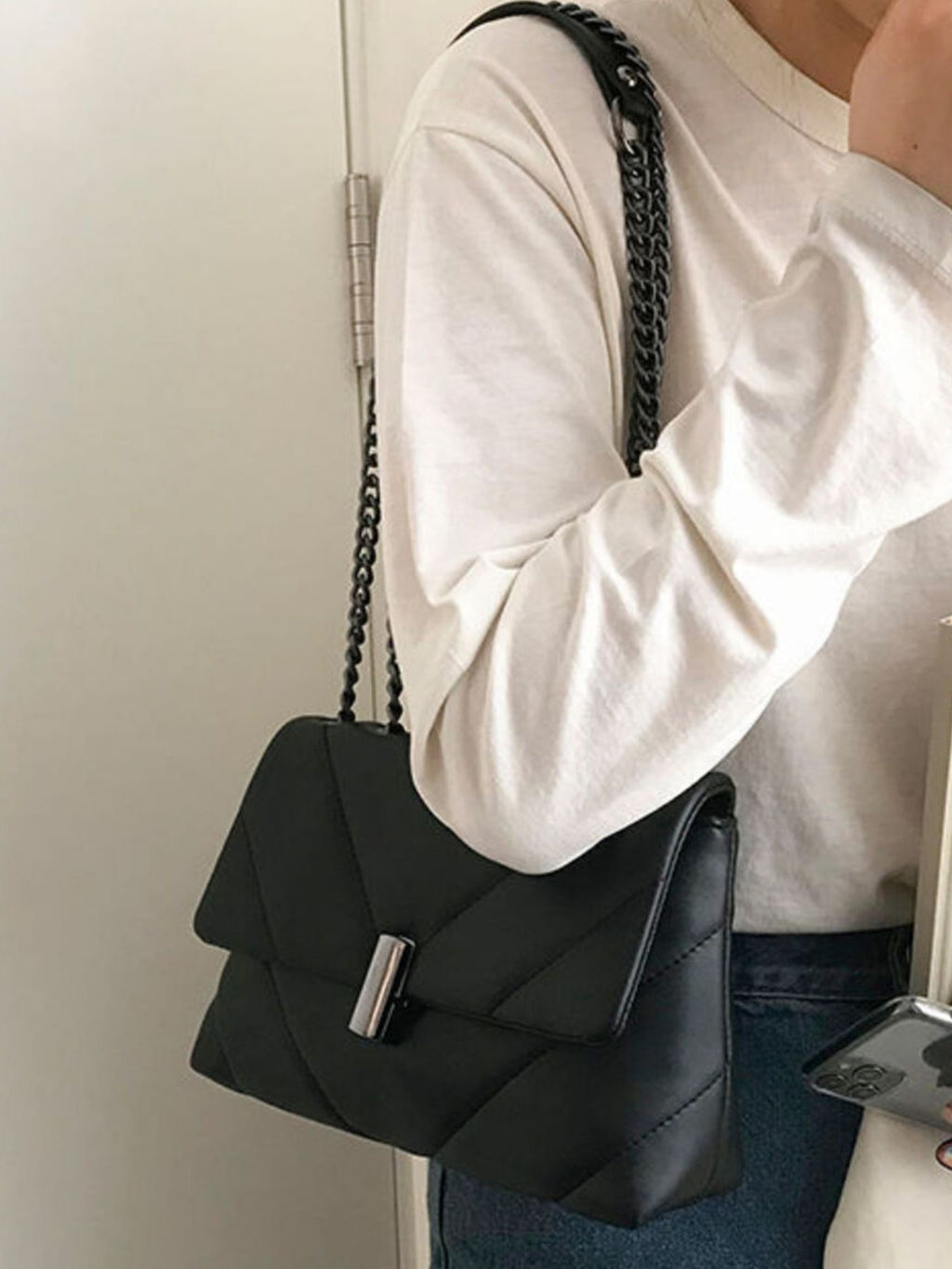 Quilted Chain Shoulder Bag