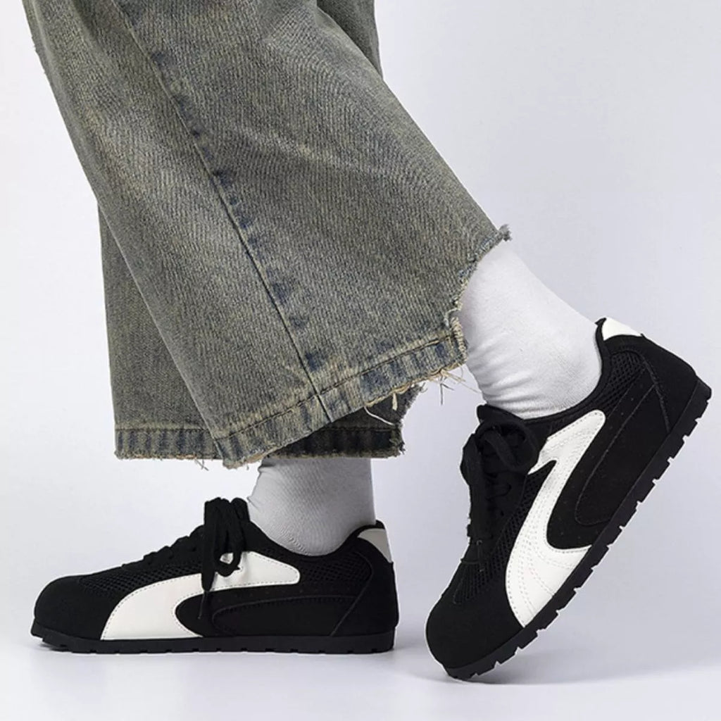 Contrast Lace Up Casual Sneakers