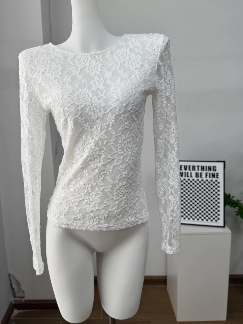 Lace Round Neck Long Sleeve Top