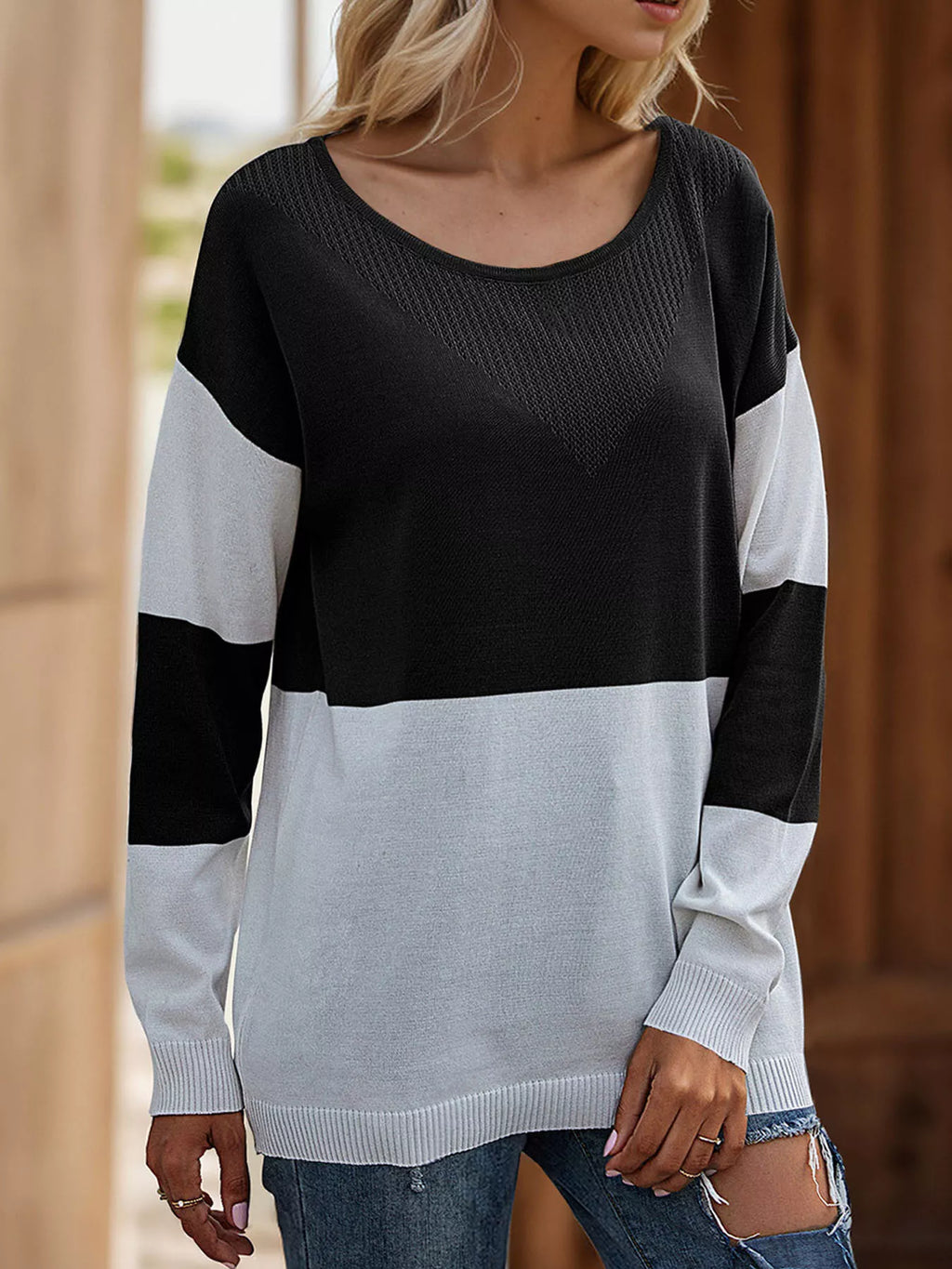 Color Block V-Neck Knit Top