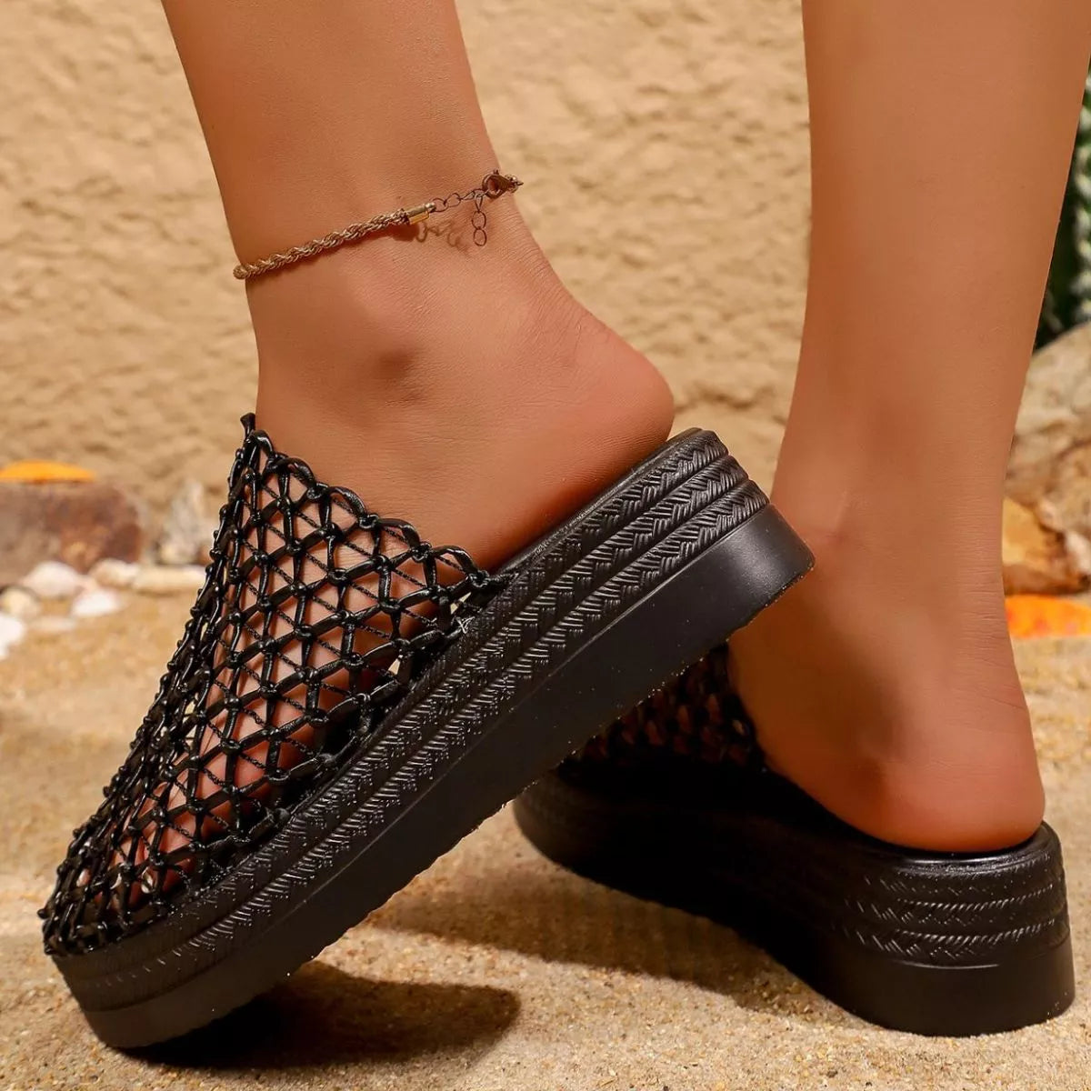 Round Toe Platform Sandals