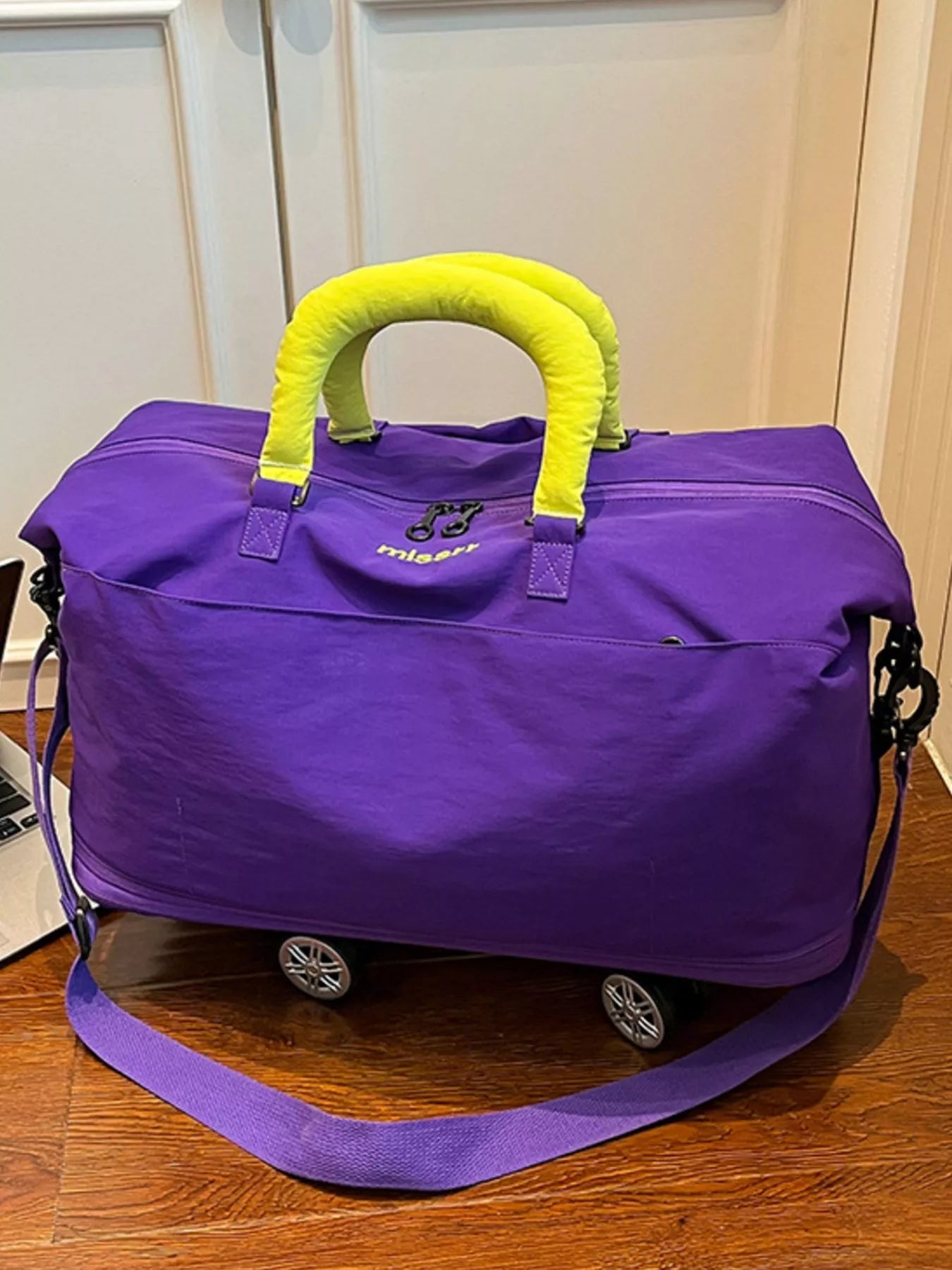 Contrast Handle Travel Bag