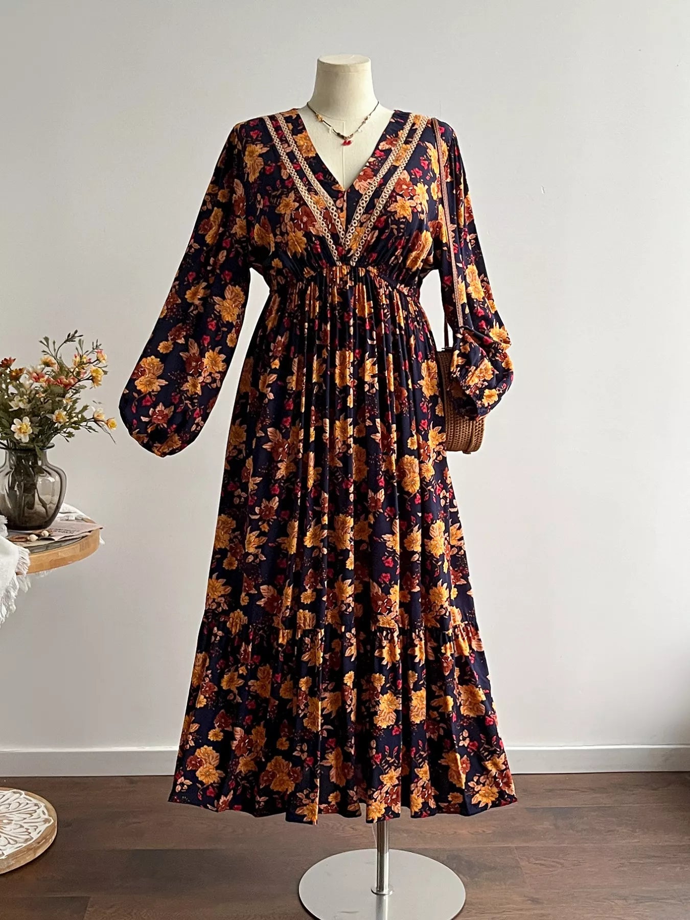 Plus Size Floral Print V-Neck Maxi Dress
