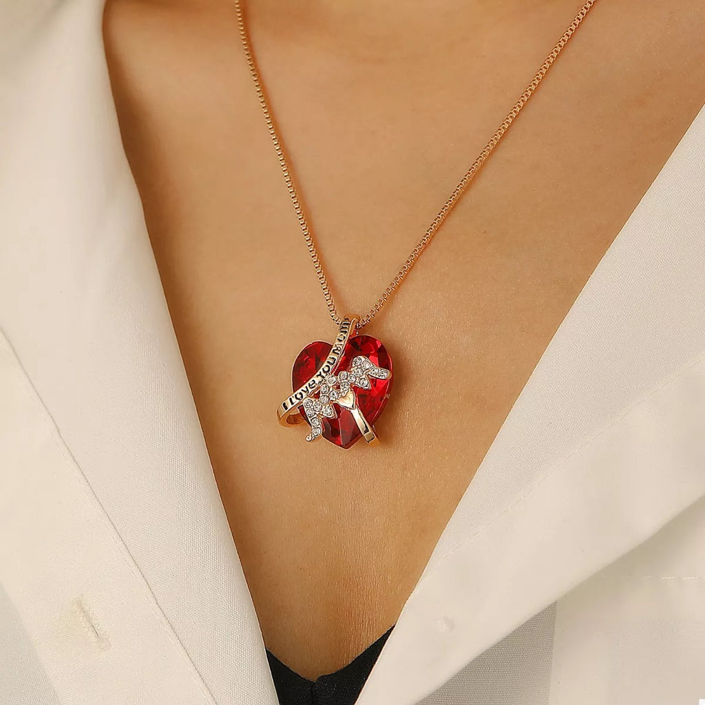 Heart-Shaped MOM Pendant Necklace