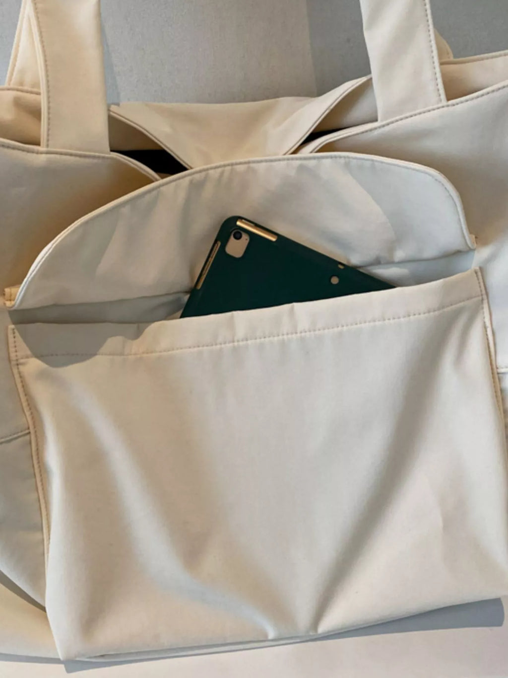 Lightweight Nylon Shoulder Bag