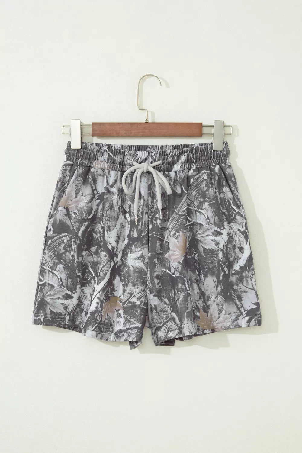 Abstract Maple Leaf Printed Tie Elastic Waist Shorts