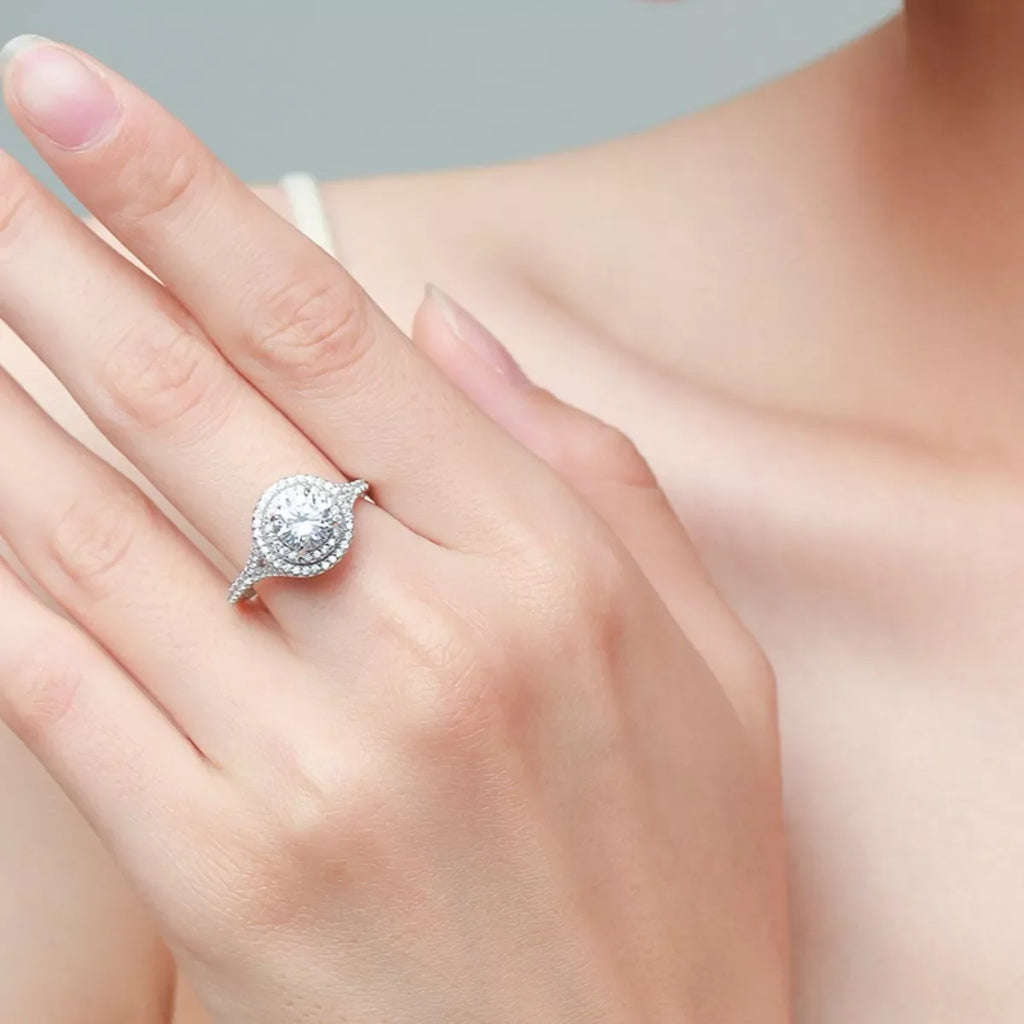 1 Carat Moissanite 925 Sterling Silver Ring