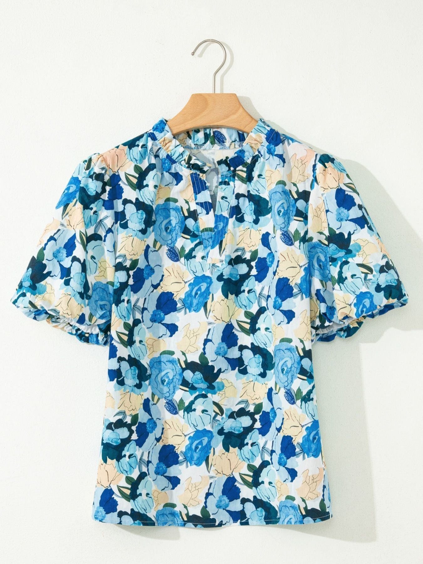 Floral Print Short Puff Sleeve V Neck Blouse