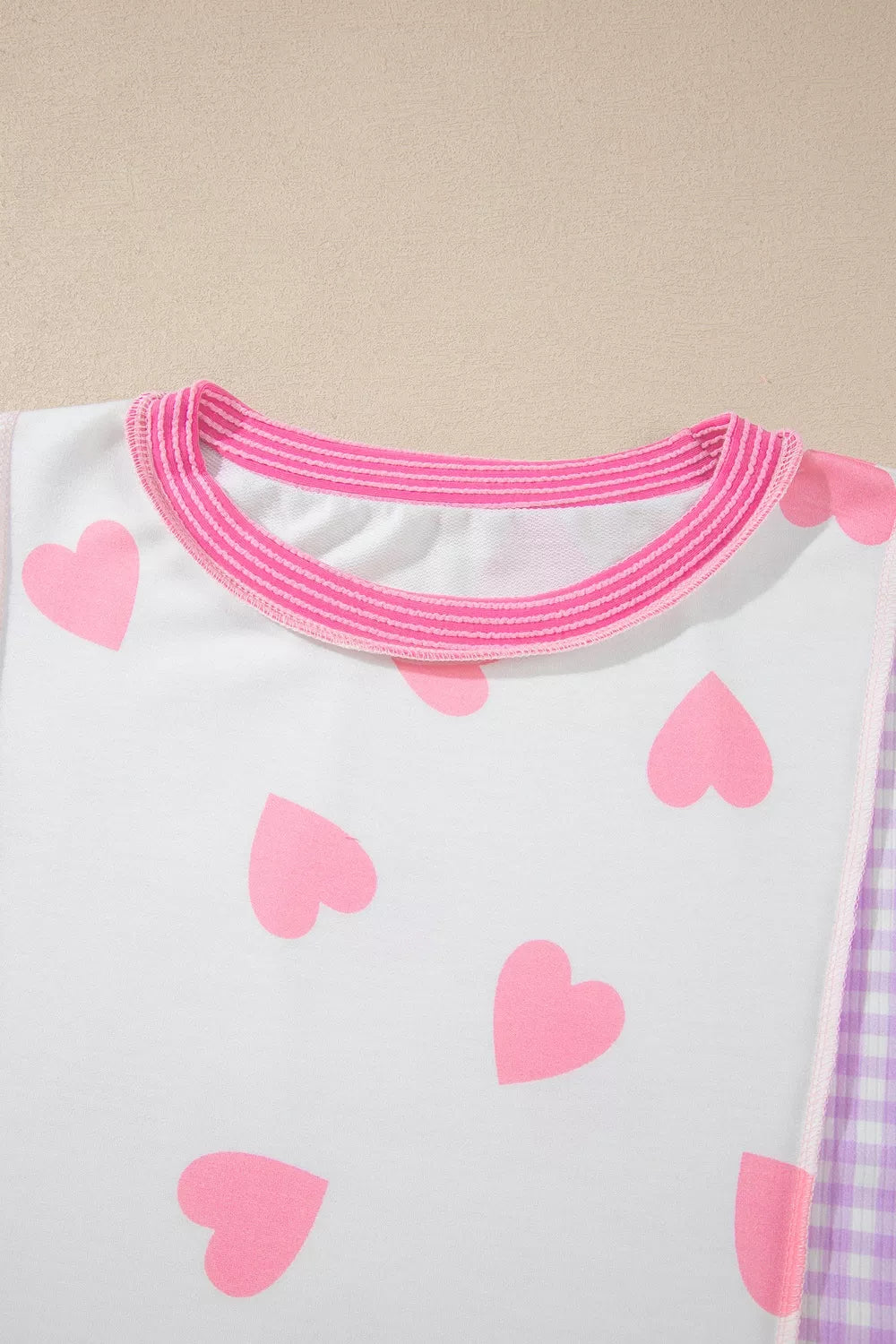 Heart Pattern Colorblock Ribbed Detail Side Slit Top