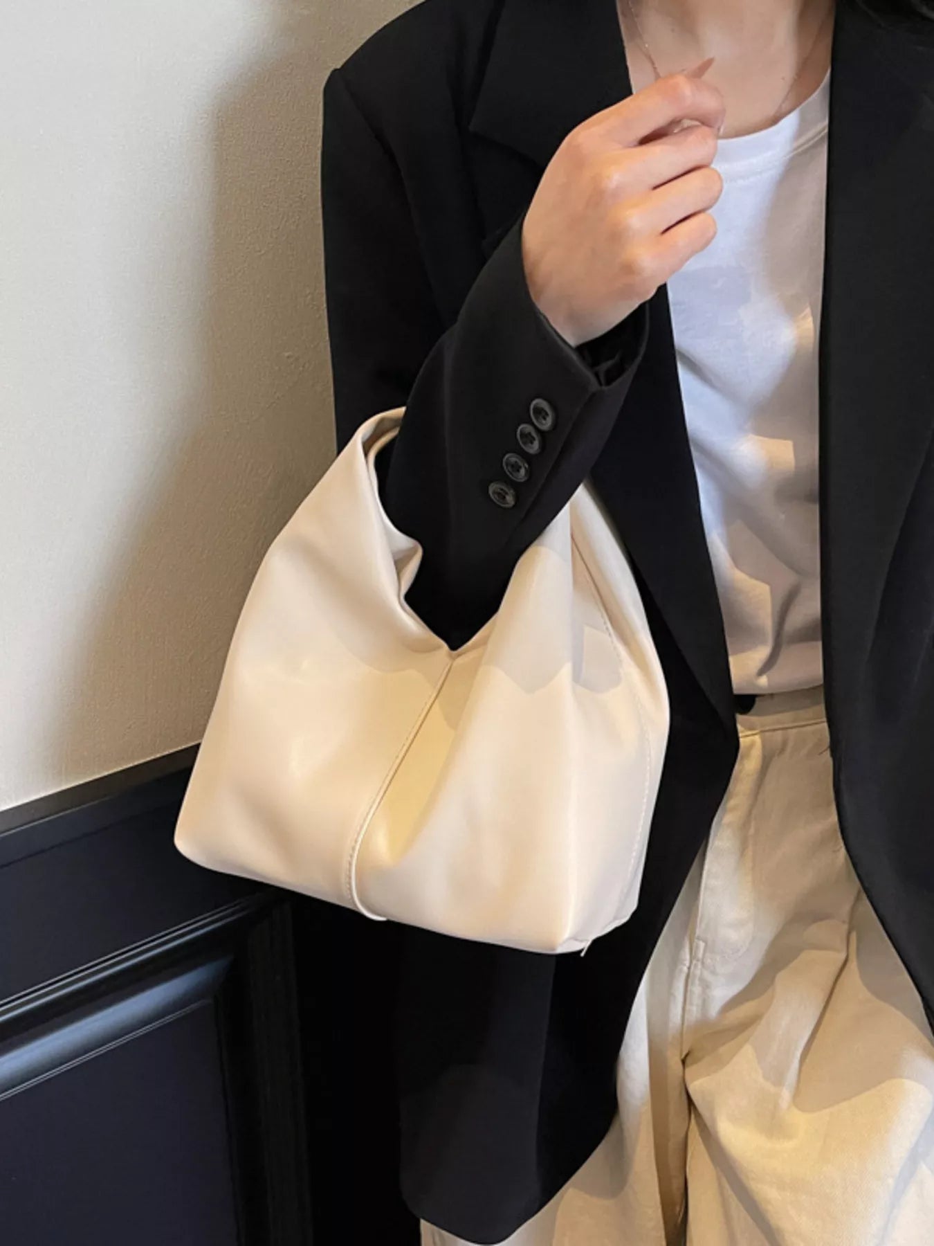 Knot Handle Leather Handbag