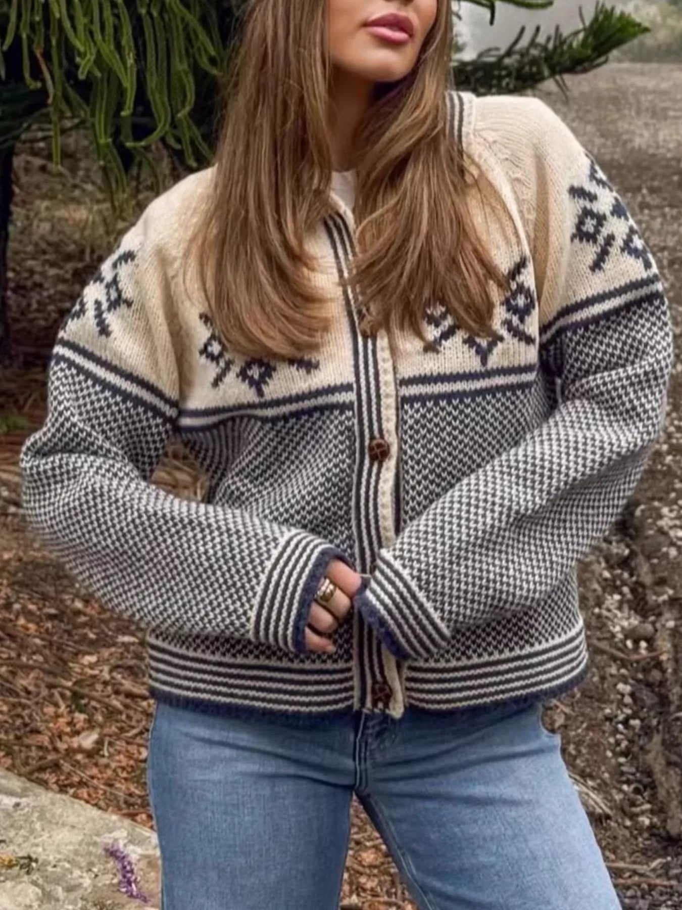 Snowflake Pattern Knit Cardigan