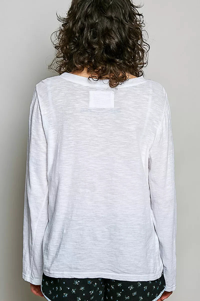 POL Contrast Hand-Stitch V-Neck Lightweight Knit Long Sleeve Top