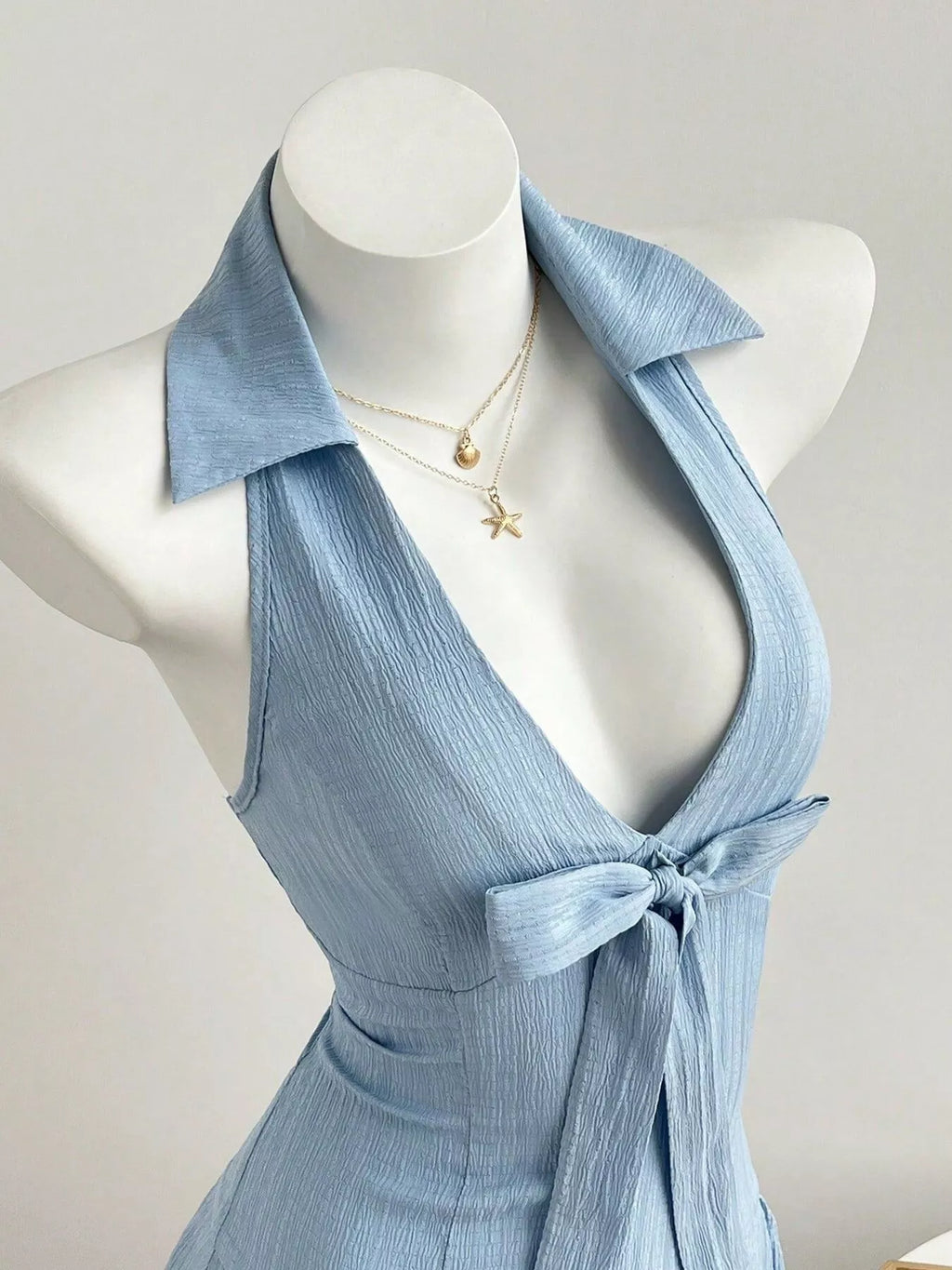 Halter Neck Bow Tie Pleated Mini Dress