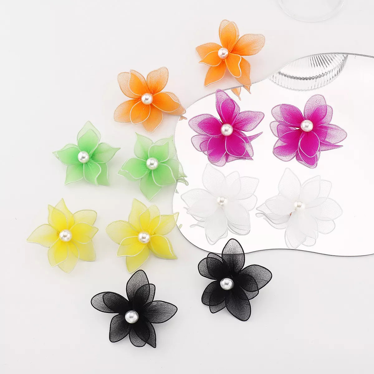Flower Pearl Stud Earrings